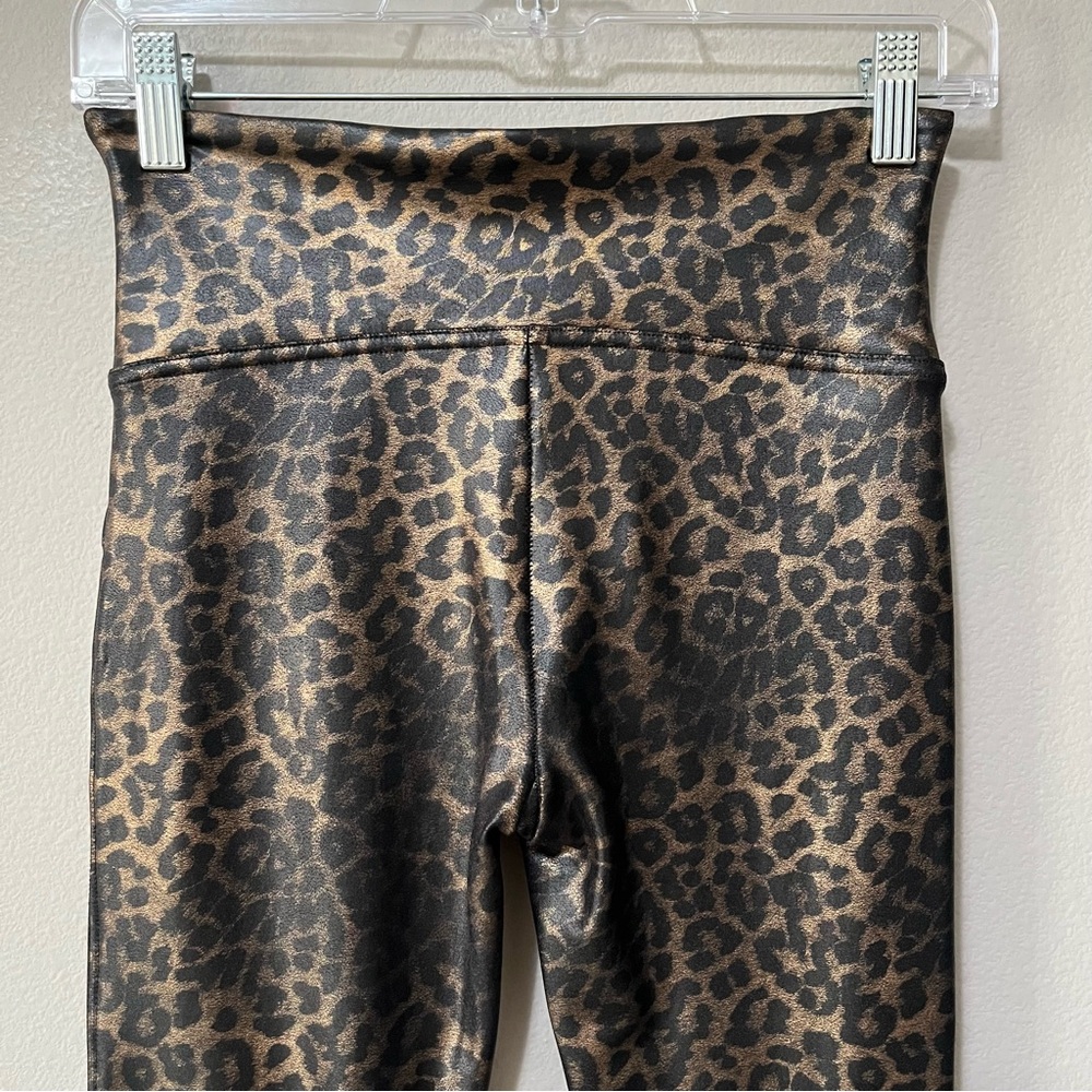 Spanx Faux Leather Leopard Leggings Leopard Shine Size Medium Animal Print - Picture 9 of 12